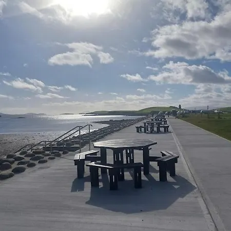 Surveyors House Apt, Westport, Lovely 2 Bed 2 Bath شقة *