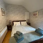 Surveyors House Apt, Westport, Lovely 2 Bed 2 Bath * ويستبورت